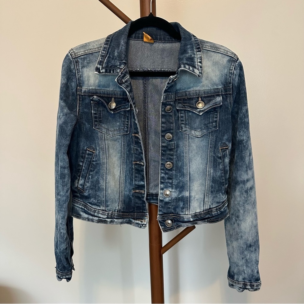 JouJou Blue Cropped Blue Jean Jacket Size Small